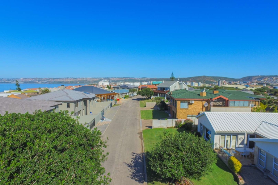 7 Bedroom Property for Sale in Bayview Western Cape